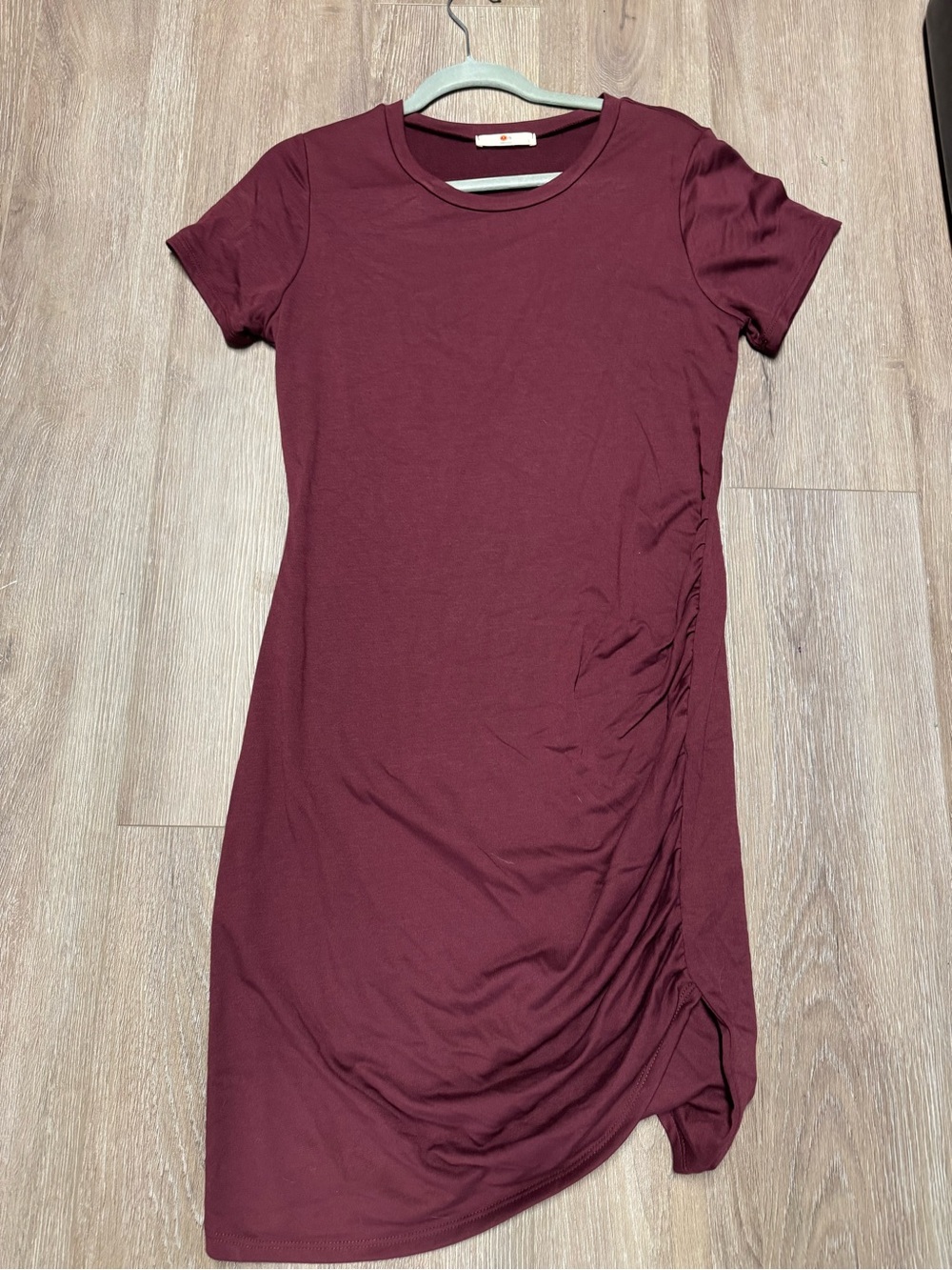 Classic Burgundy Short-Sleeve Ruched Side Dress